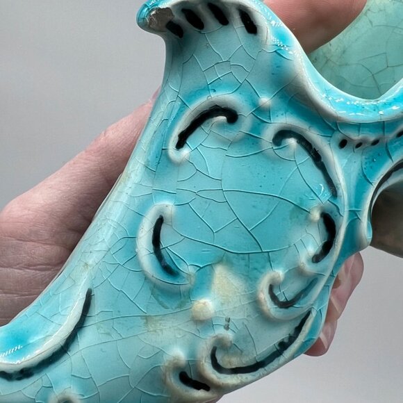 Vintage Turquoise Ceramic Shoe Figurine Fancy Detailing Glass Slipper - Picture 8 of 10